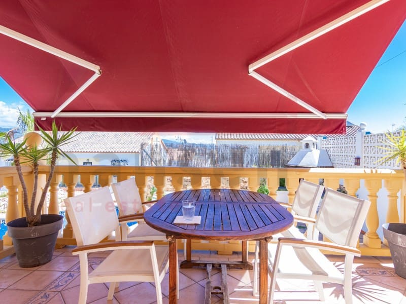 3 soverom Villa til salgs i Torre del Mar med svømmebasseng - € 630 000 (Ref: 9751839)