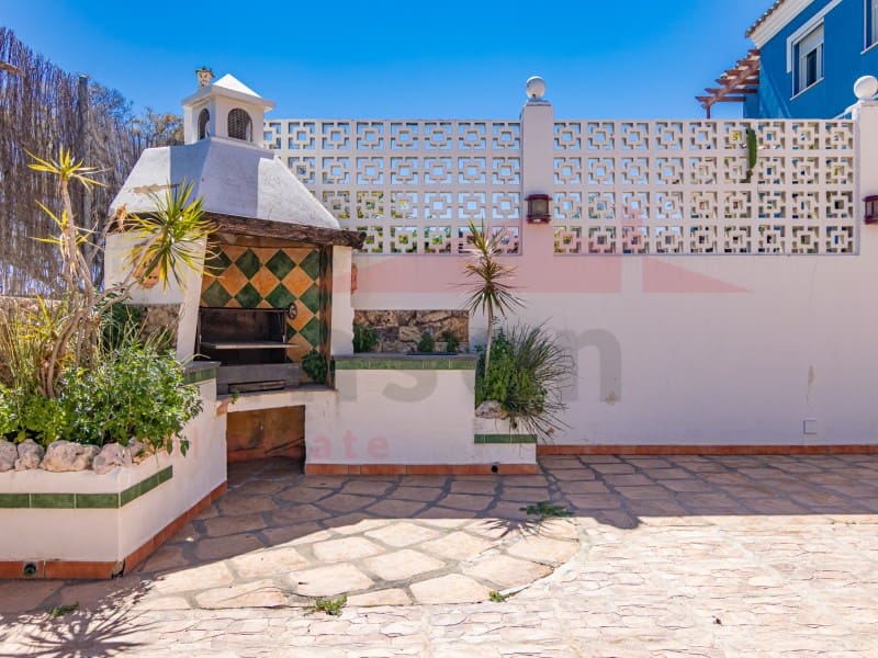 3 soverom Villa til salgs i Torre del Mar med svømmebasseng - € 630 000 (Ref: 9751839)