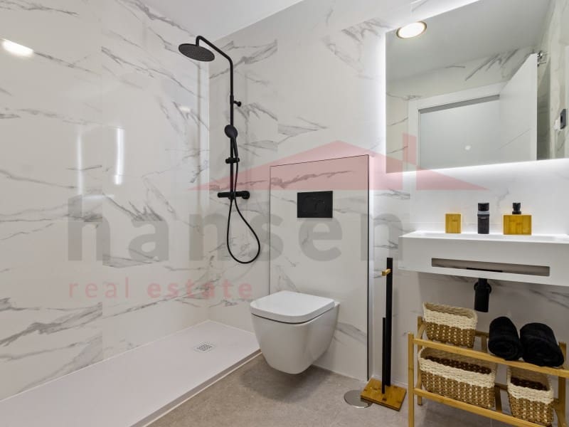 2 makuuhuone Asunto myytävänä paikassa Fuengirola - 379 950 € (Ref: 9763573)