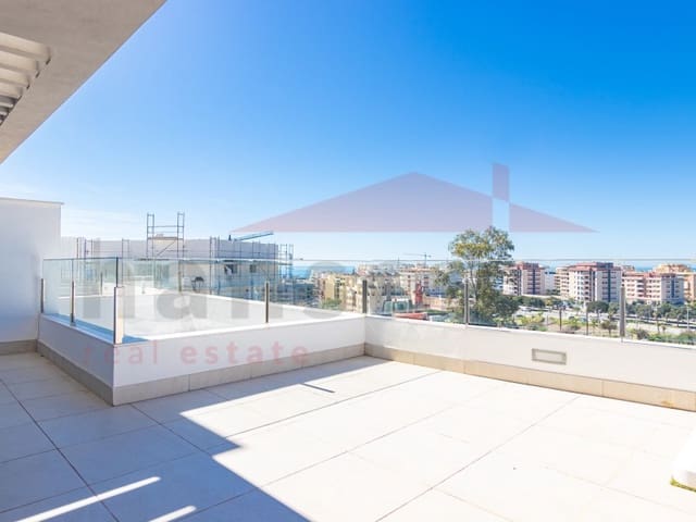 4 soverom Kjedet enebolig til salgs i Torre del Mar, Vélez-Málaga med garasje - € 630 000 (Ref: 9780316)
