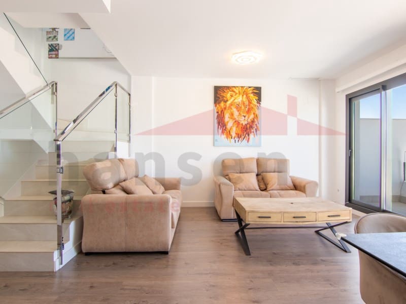 4 soverom Kjedet enebolig til salgs i Torre del Mar med garasje - € 630 000 (Ref: 9780316)