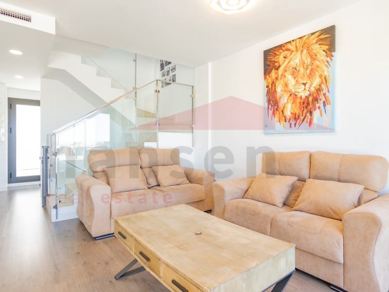 4 soverom Kjedet enebolig til salgs i Torre del Mar med garasje - € 630 000 (Ref: 9780316)