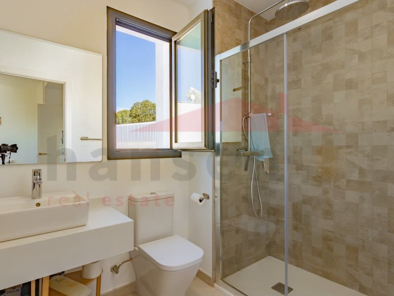 4 soverom Kjedet enebolig til salgs i Torre del Mar med garasje - € 630 000 (Ref: 9780316)