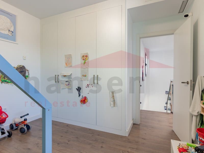 4 soverom Kjedet enebolig til salgs i Torre del Mar med garasje - € 630 000 (Ref: 9780316)