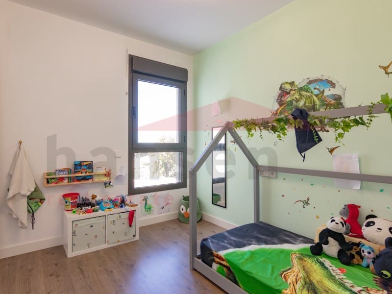 4 soverom Kjedet enebolig til salgs i Torre del Mar med garasje - € 630 000 (Ref: 9780316)