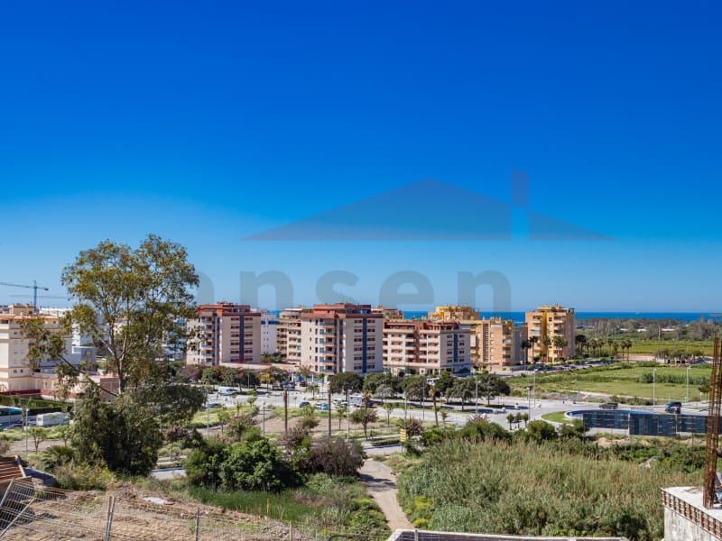 4 soverom Kjedet enebolig til salgs i Torre del Mar med garasje - € 630 000 (Ref: 9780316)