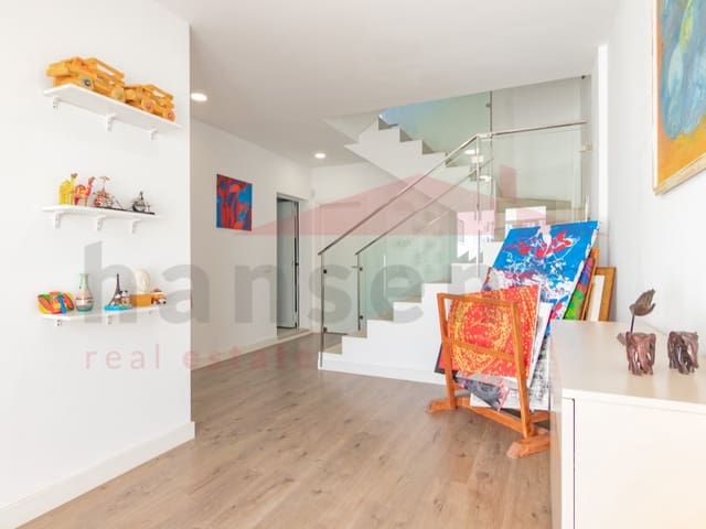 4 soverom Kjedet enebolig til salgs i Torre del Mar, Vélez-Málaga med garasje - € 630 000 (Ref: 9780316)