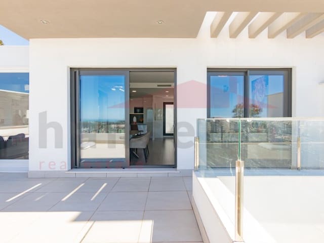 4 chambre Villa/Maison Semi-Mitoyenne à vendre à Torre del Mar, Vélez-Málaga avec garage - 630 000 € (Ref: 9780316)