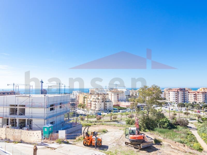 4 soverom Kjedet enebolig til salgs i Torre del Mar med garasje - € 630 000 (Ref: 9780316)