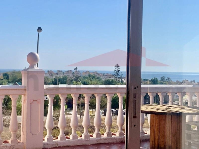 3 slaapkamer Huis te koop in Torrox Park met zwembad garage - € 330.000 (Ref: 9790855)