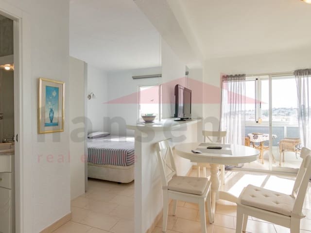 1 soveværelse Lejlighed til salg i Torre del Mar, Vélez-Málaga med swimmingpool - € 205.000 (Ref: 9794383)