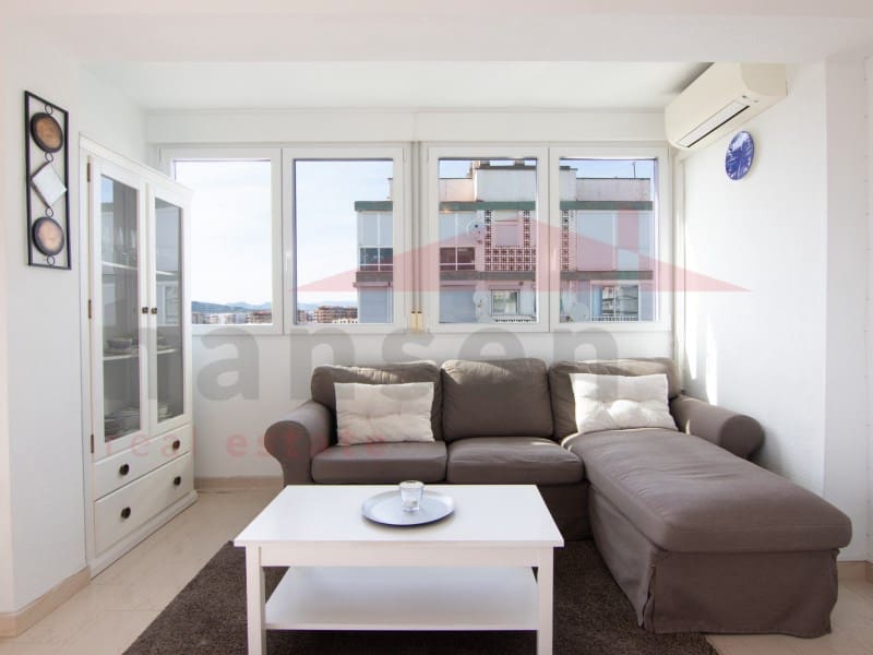 1 makuuhuone Huoneisto myytävänä paikassa Torre del Mar mukana uima-altaan - 205 000 € (Ref: 9794383)