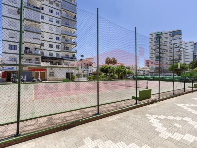 1 makuuhuone Huoneisto myytävänä paikassa Torre del Mar mukana uima-altaan - 205 000 € (Ref: 9794383)