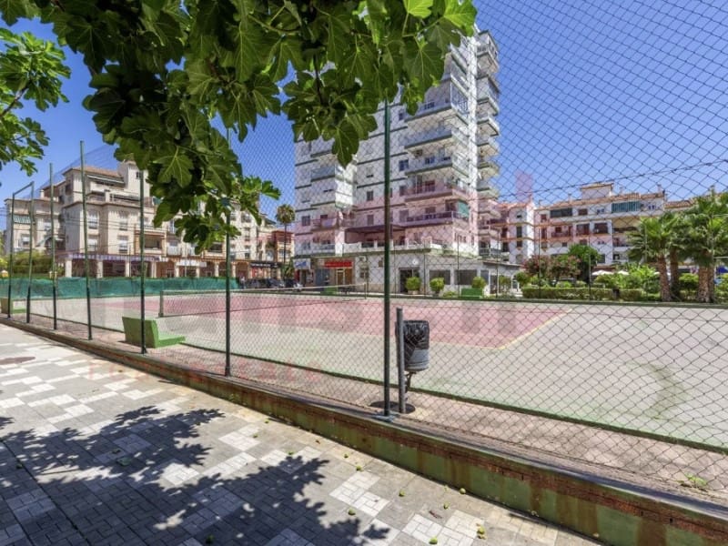 1 makuuhuone Huoneisto myytävänä paikassa Torre del Mar mukana uima-altaan - 205 000 € (Ref: 9794383)