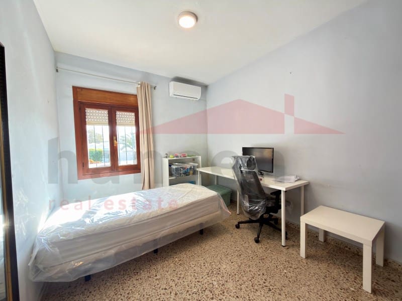 3 sypialnia Willa na sprzedaż w Rincon de la Victoria z basenem garażem - 895 000 € (Ref: 9824809)