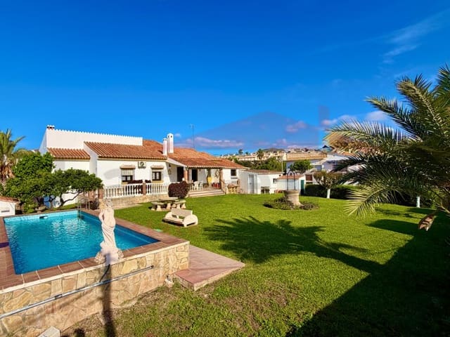 3 sypialnia Willa na sprzedaż w Torre de Benagalbon, Rincón de la Victoria z basenem garażem - 895 000 € (Ref: 9824809)