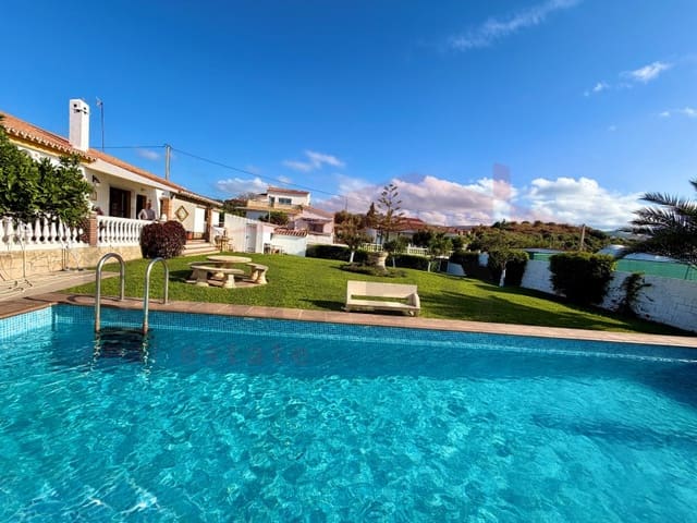 3 sypialnia Willa na sprzedaż w Torre de Benagalbon, Rincón de la Victoria z basenem garażem - 895 000 € (Ref: 9824809)