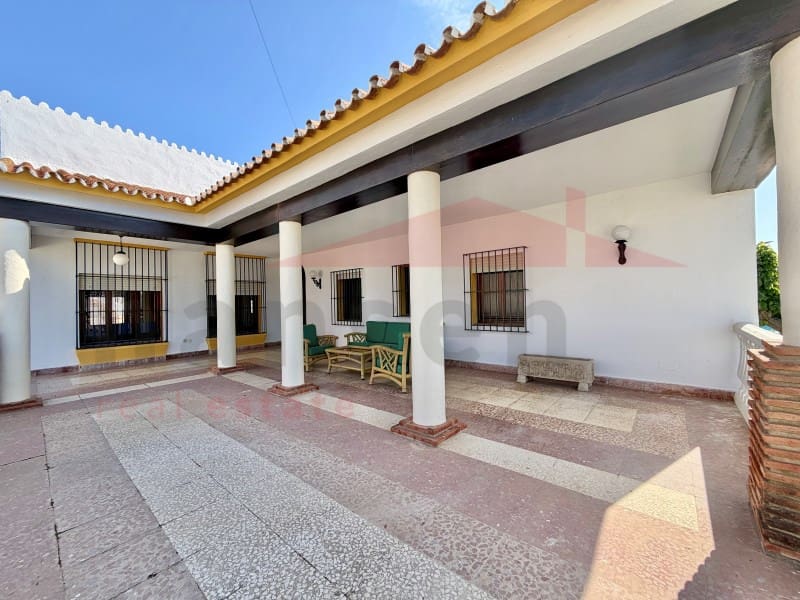 3 sypialnia Willa na sprzedaż w Rincon de la Victoria z basenem garażem - 895 000 € (Ref: 9824809)
