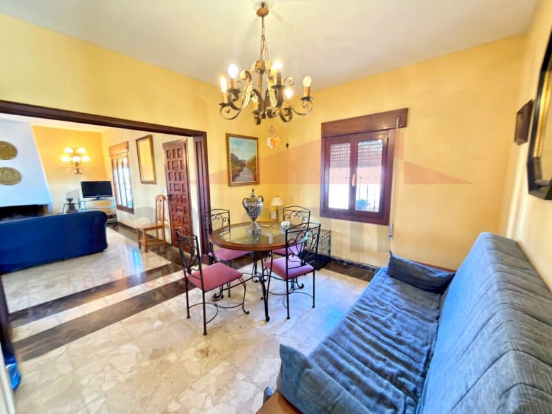 3 sypialnia Willa na sprzedaż w Rincon de la Victoria z basenem garażem - 895 000 € (Ref: 9824809)