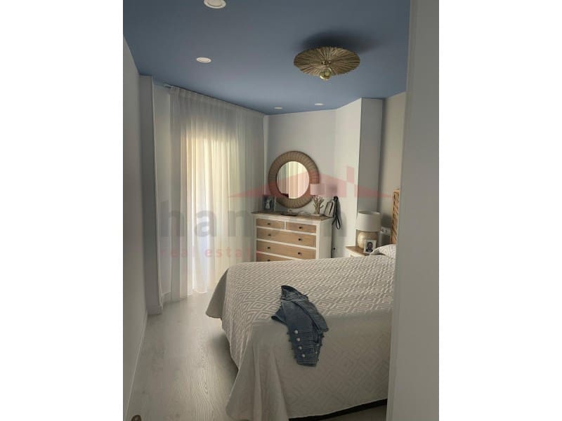 1 quarto Apartamento para arrendar em Torre del Mar com piscina - 700 € (Ref: 9850989)