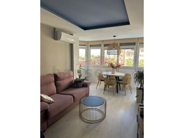 1 quarto Apartamento para arrendar em Torre del Mar, Vélez-Málaga com piscina - 700 € (Ref: 9850989)