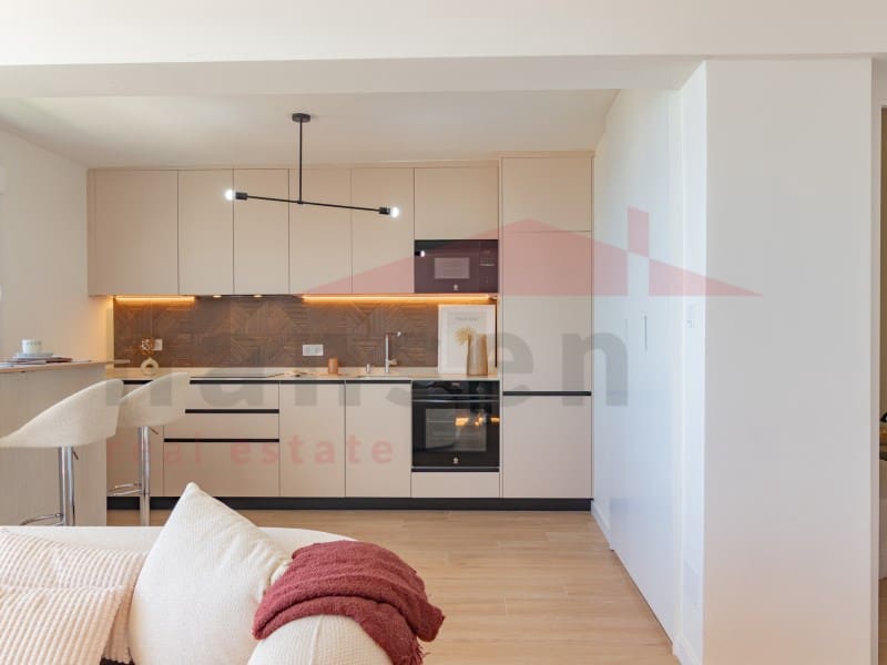2 bedroom Flat for sale in Torre del Mar with pool - € 469,900 (Ref: 9866784)