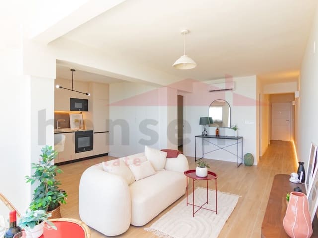 2 slaapkamer Flat te koop in Torre del Mar, Vélez-Málaga met zwembad - € 469.900 (Ref: 9866784)