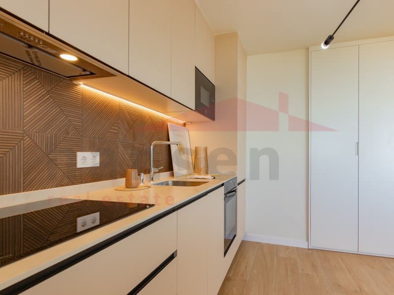 2 bedroom Flat for sale in Torre del Mar with pool - € 469,900 (Ref: 9866784)