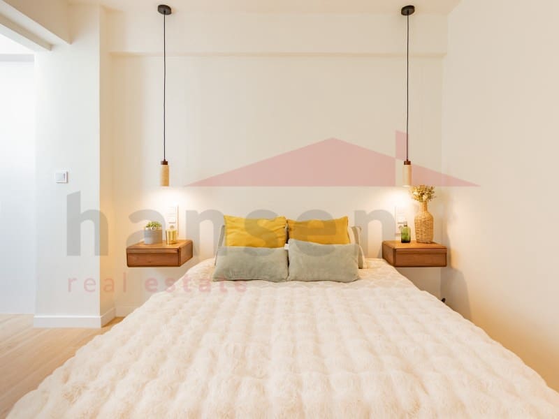 2 bedroom Flat for sale in Torre del Mar with pool - € 469,900 (Ref: 9866784)
