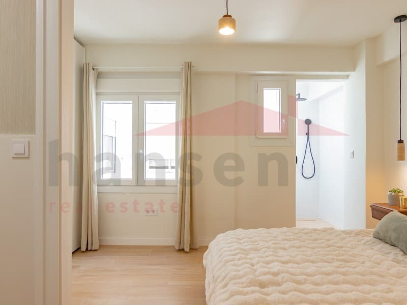 2 bedroom Flat for sale in Torre del Mar with pool - € 469,900 (Ref: 9866784)