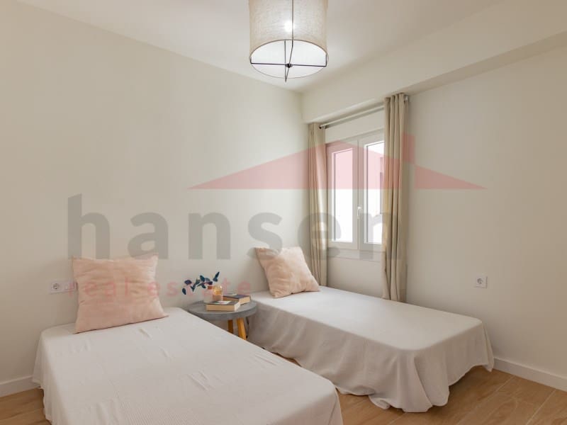 2 bedroom Flat for sale in Torre del Mar with pool - € 469,900 (Ref: 9866784)