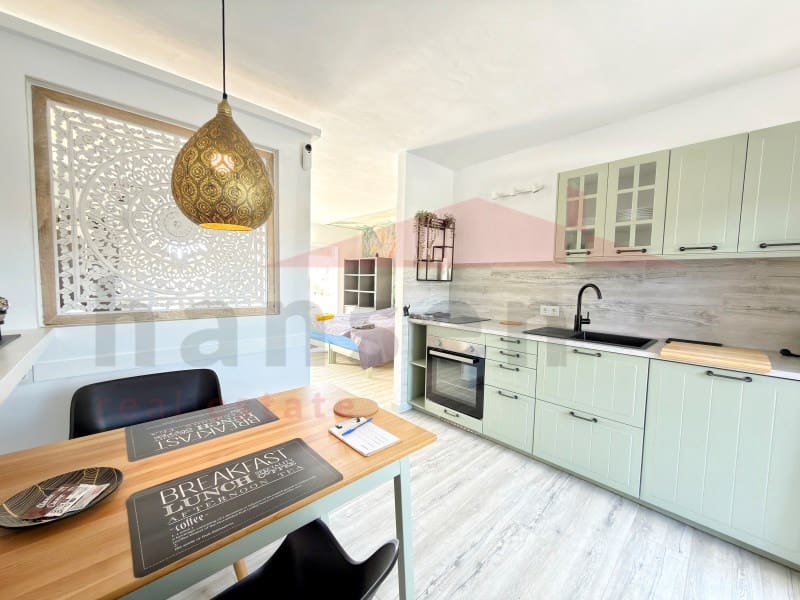 Chalet de 5 habitaciones en Benajarafe en venta - 1.370.000 € (Ref: 9890015)