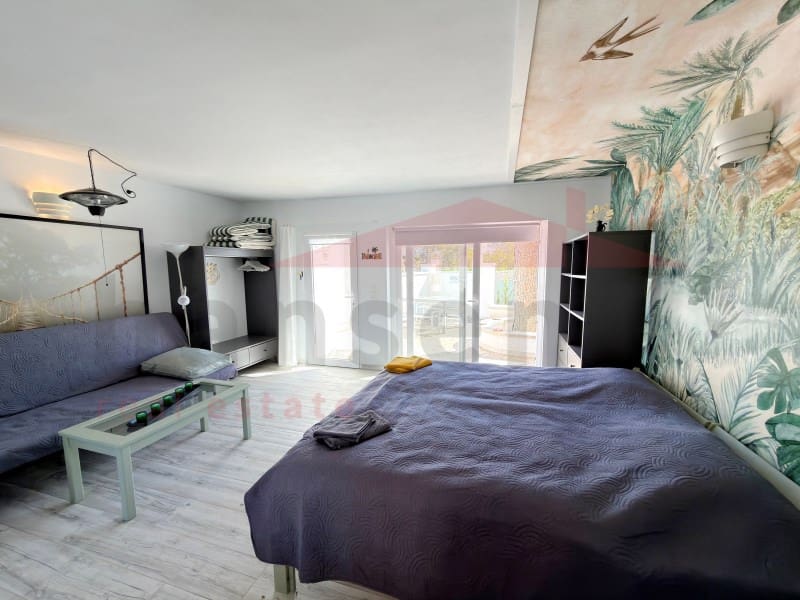 Chalet de 5 habitaciones en Benajarafe en venta - 1.370.000 € (Ref: 9890015)