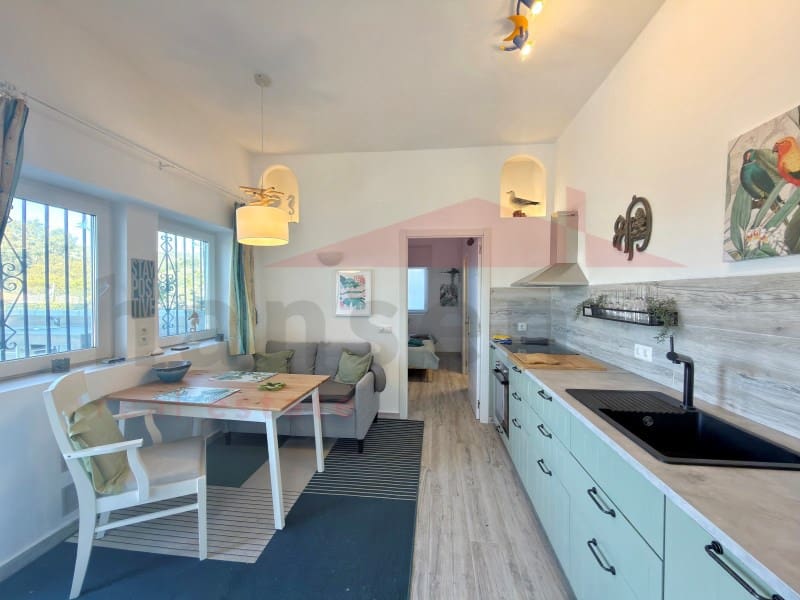 Chalet de 5 habitaciones en Benajarafe en venta - 1.370.000 € (Ref: 9890015)
