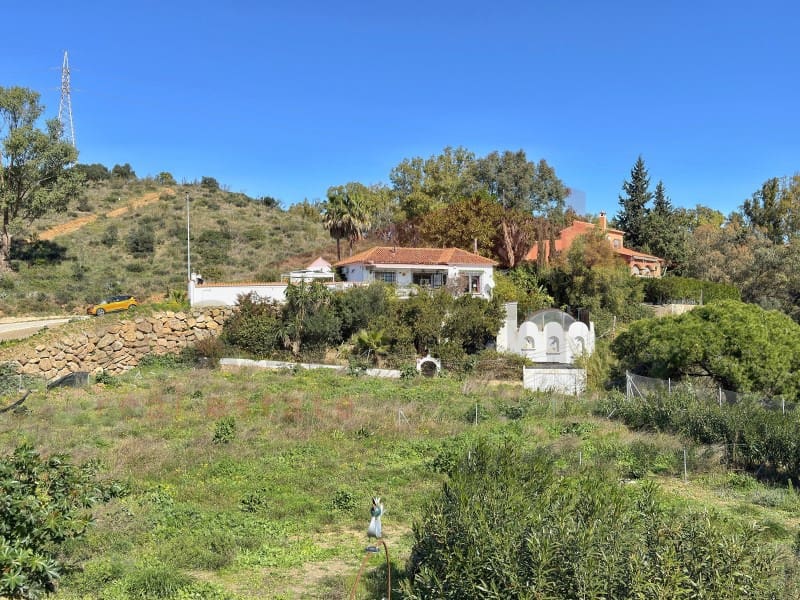 Chalet de 5 habitaciones en Benajarafe en venta - 1.370.000 € (Ref: 9890015)