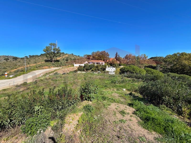 Chalet de 5 habitaciones en Benajarafe en venta - 1.370.000 € (Ref: 9890015)