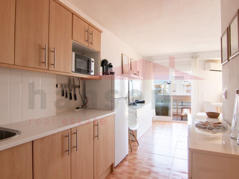 Estúdio para venda em Torre del Mar com piscina - 189 000 € (Ref: 9910397)