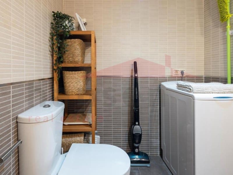 Estúdio para venda em Torre del Mar com piscina - 189 000 € (Ref: 9910397)