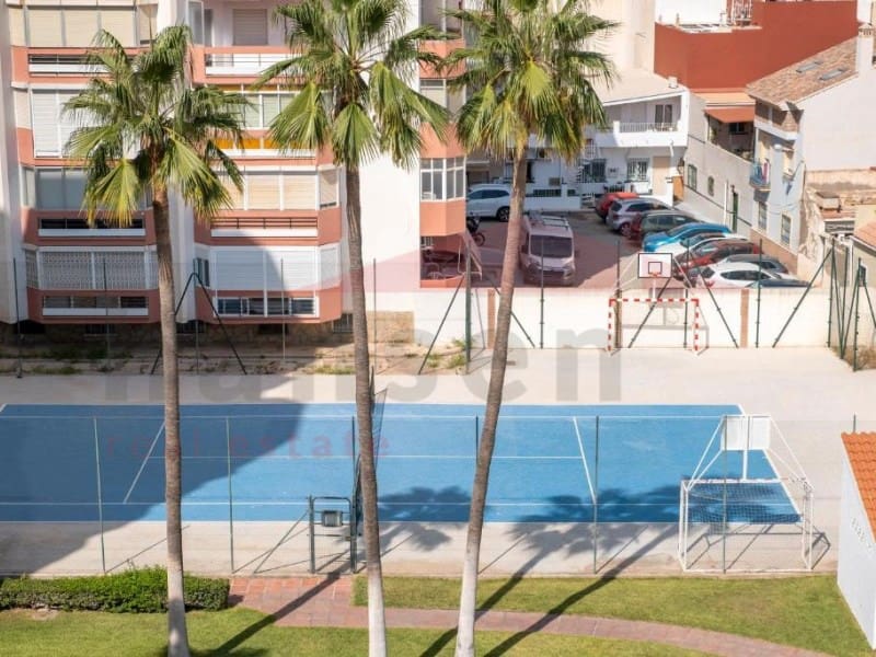 Estúdio para venda em Torre del Mar com piscina - 189 000 € (Ref: 9910397)