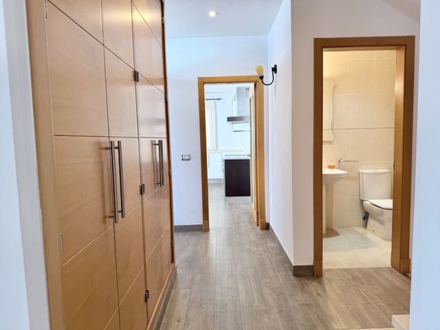 3 quarto Casa em Banda para venda em San Miguel de Abona com garagem - 375 000 € (Ref: 10006331)