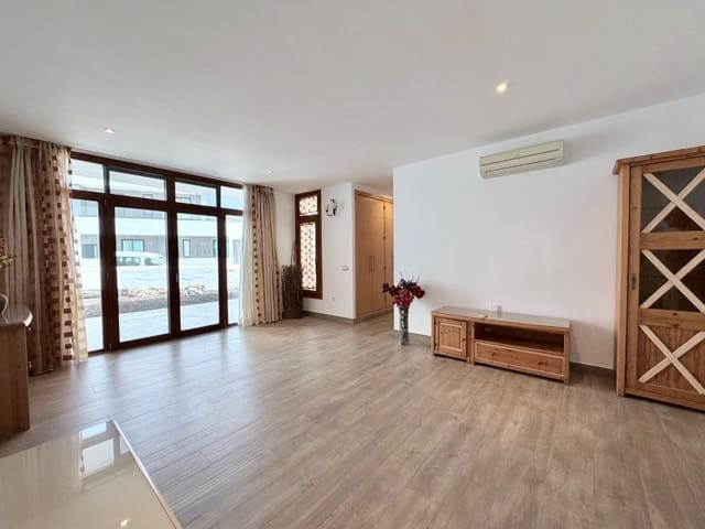 3 quarto Casa em Banda para venda em San Miguel de Abona com garagem - 375 000 € (Ref: 10006331)
