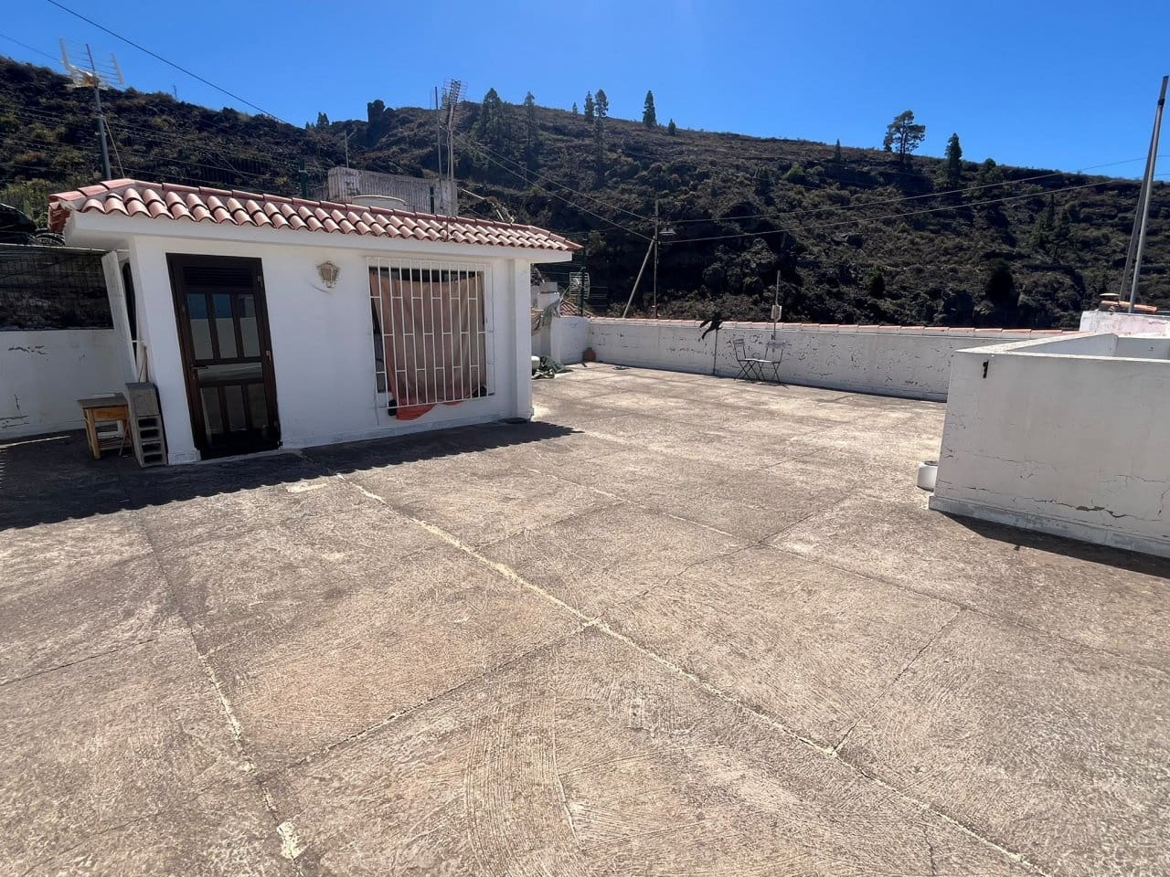 3 bedroom Finca/Country House for sale in Guia de Isora with garage - € 400,000 (Ref: 10012999)