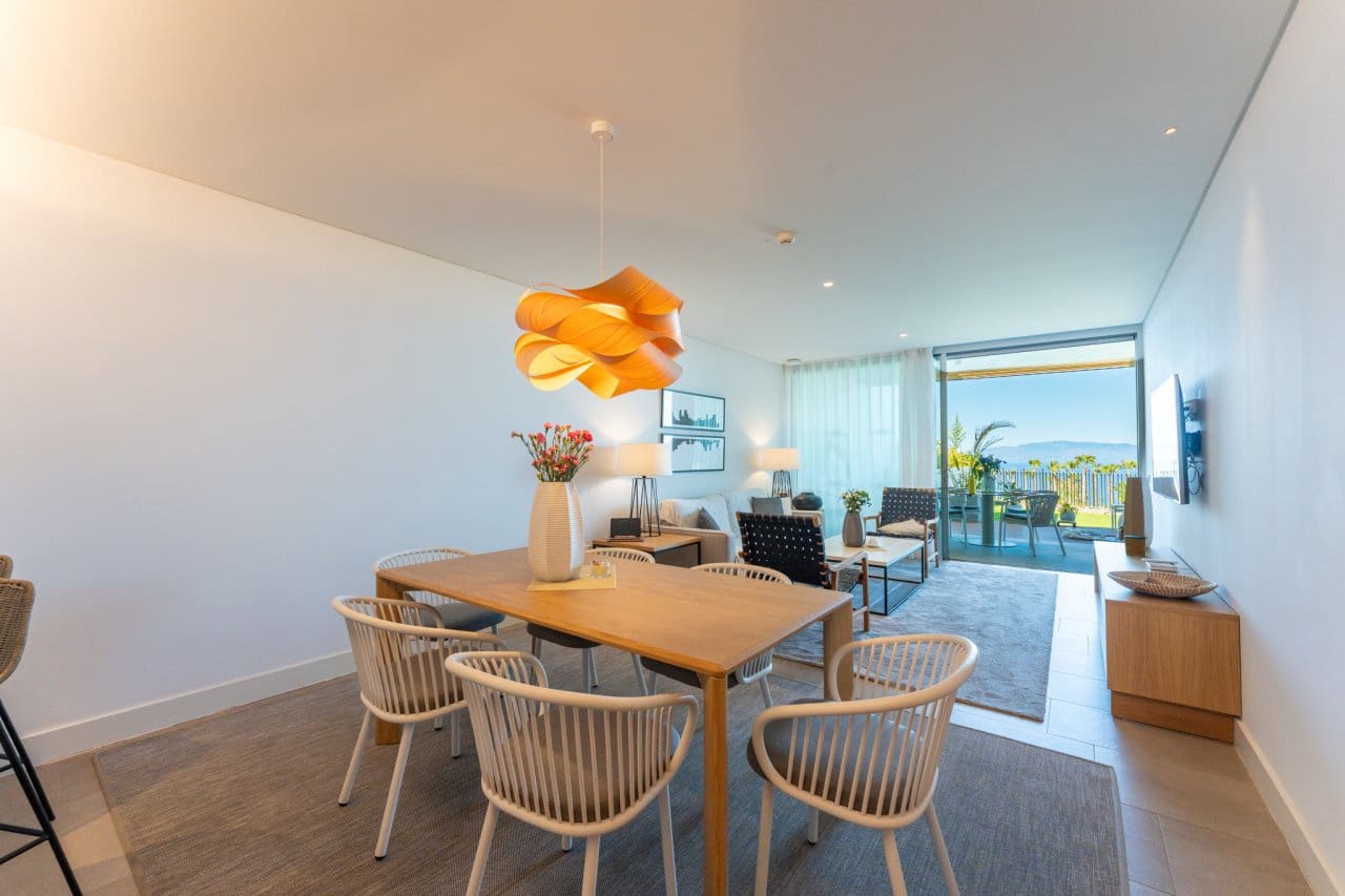 2 bedroom Apartment for sale in Guia de Isora with garage - € 940,000 (Ref: 10030209)