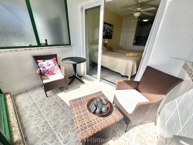 Apartment for sale in Los Cristianos, Arona with pool - € 260,000 (Ref: 10048927)