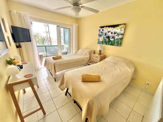 Apartment for sale in Los Cristianos, Arona with pool - € 260,000 (Ref: 10048927)