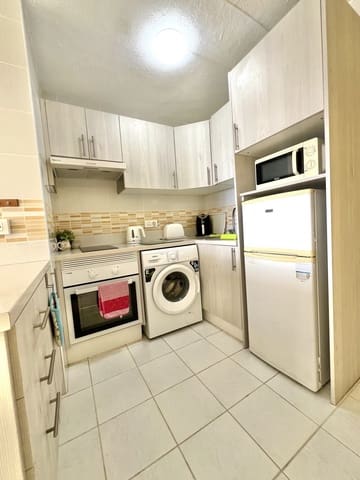 Apartment for sale in Los Cristianos, Arona with pool - € 260,000 (Ref: 10048927)
