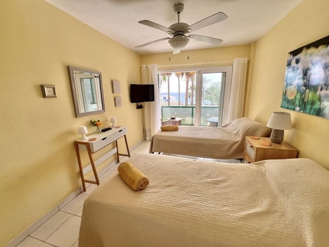 Apartment for sale in Los Cristianos, Arona with pool - € 260,000 (Ref: 10048927)