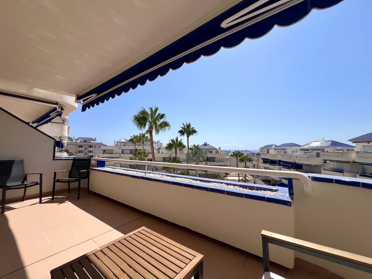 2 soveværelse Lejlighed til salg i Los Cristianos med swimmingpool garage - € 540.000 (Ref: 10131381)