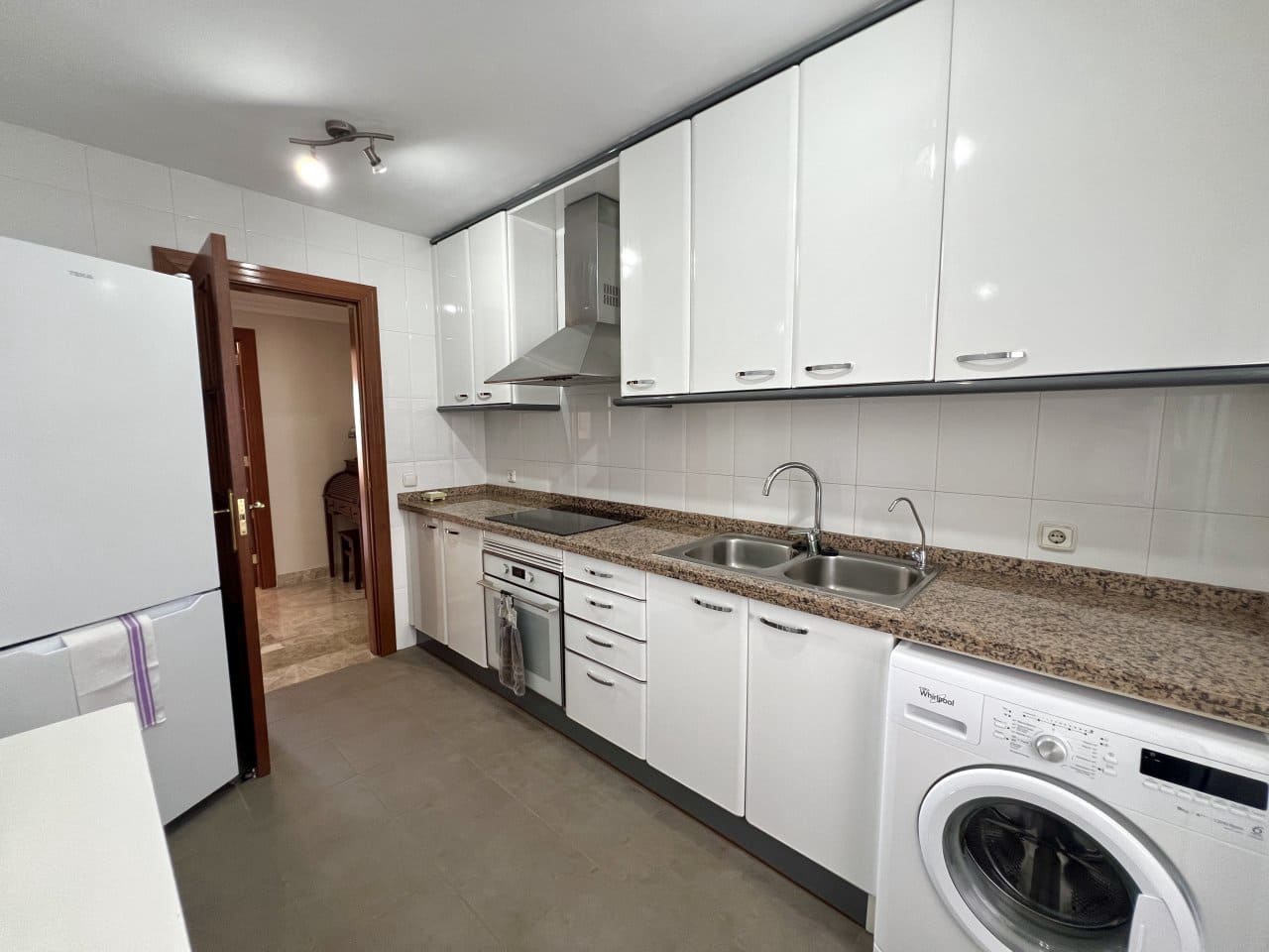 2 soveværelse Lejlighed til salg i Los Cristianos med swimmingpool garage - € 540.000 (Ref: 10131381)