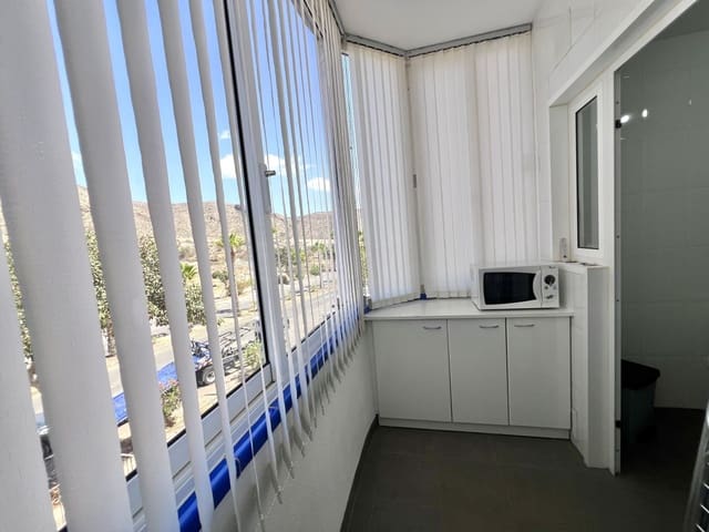 2 soveværelse Lejlighed til salg i Los Cristianos, Arona med swimmingpool garage - € 540.000 (Ref: 10131381)